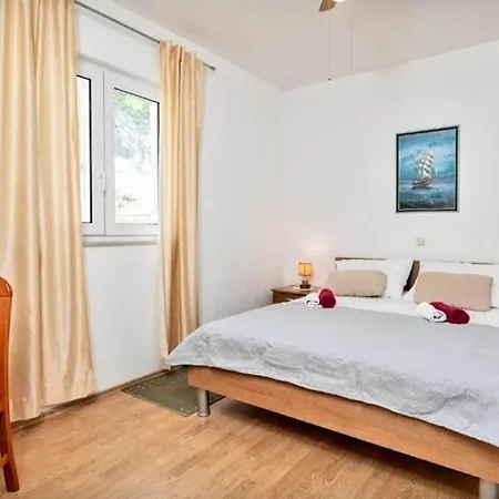 Complex In Πανσιόν 3*