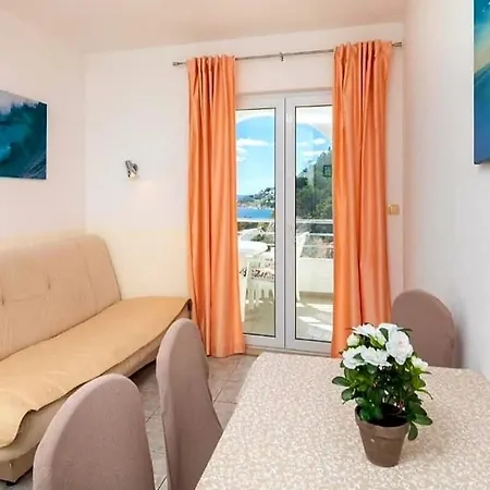 Complex In Gostinjska kuća 3*