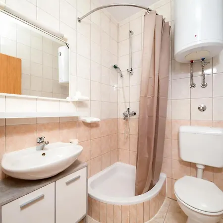 Complex In Affittacamere 3*
